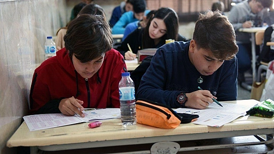 5 Bin 733 Öğrenci Deneme Sınavına Girdi