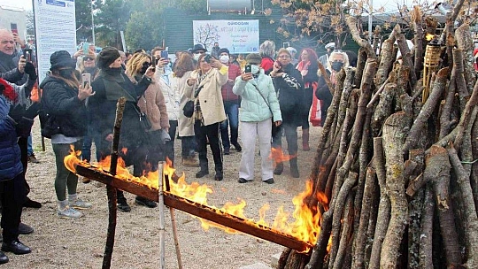 Dev ateş yakıldı, halaylar çekildi, 'Nartugan' Bodrum'da kutlandı