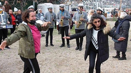 Dev ateş yakıldı, halaylar çekildi, 'Nartugan' Bodrum'da kutlandı