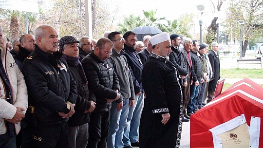 EMEKLİ BAŞKOMİSER HAYATINI KAYBETTİ