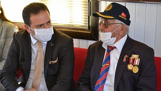 Kaymakam Fırat'tan, gaziler derneğine ziyaret