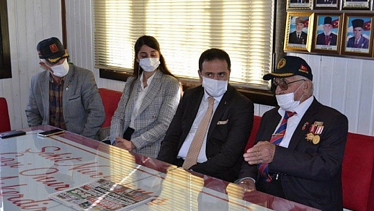 Kaymakam Fırat'tan, gaziler derneğine ziyaret