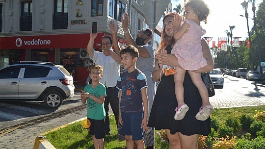 19 Mayıs Bayramı'na araç konvoyu damga vurdu