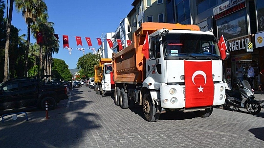 19 Mayıs Bayramı'na araç konvoyu damga vurdu