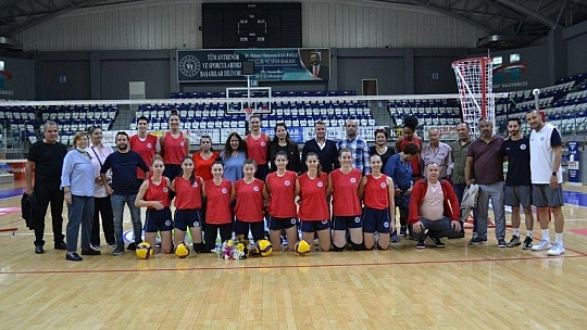 İYİ Parti'den Fethiye'nin sultanlarına motivasyon ziyareti