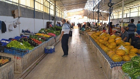 Bayram öncesi son pazar boş kaldı