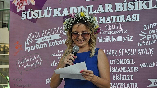 SÜSLÜ KADINLAR BİSİKLET TURUNDA KADINLAR, 10.YILDA DA PEDAL ÇEVİRDİ