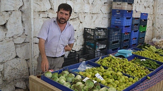 Bayram öncesi son pazar boş kaldı