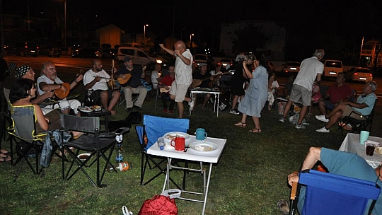 Türkü Dostları Sahil Bandı'nı Coşturdu