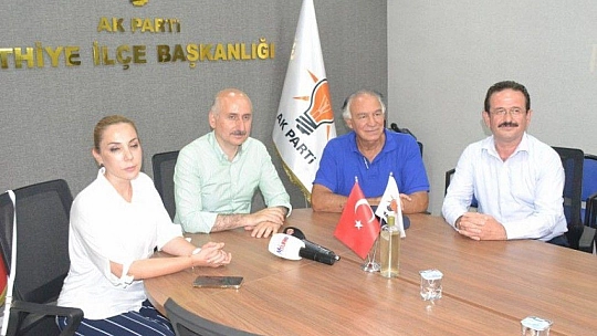 Ulaştırma Bakanı Karaismailoğlu, AK Parti Fethiye teşkilatını ziyaret etti