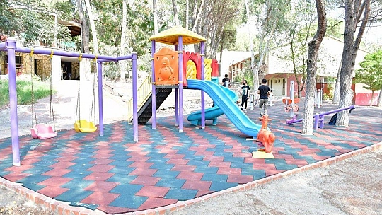 Yatağan Belediyesi'nden 16 noktada çocuk oyun grubu