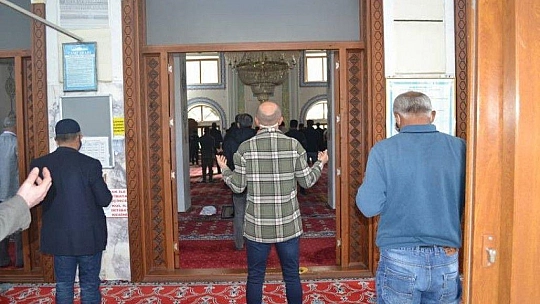 Fethiye Camilerinde de yağmur duası yapıldı