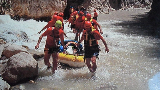 Fethiye AKUT'tan Yerleşik Yabancılara Deprem Semineri