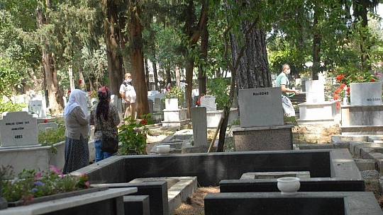 Mezarlık Ziyaretleri Bugünden Yapıldı