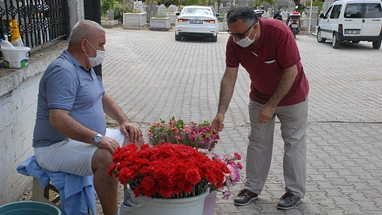 Mezarlık Ziyaretleri Bugünden Yapıldı