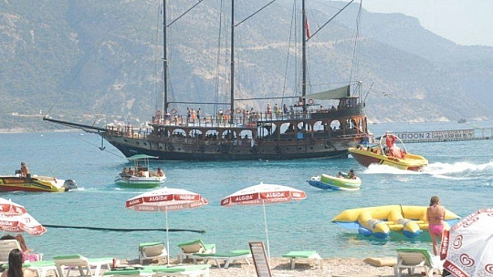 FETHİYE'DE BAYRAM YOĞUNLUĞU