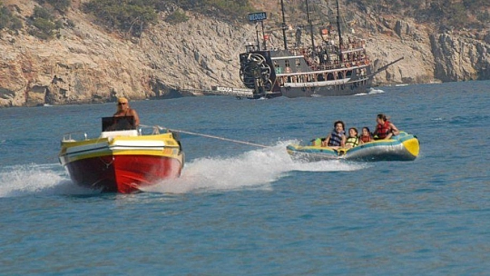 FETHİYE'DE BAYRAM YOĞUNLUĞU