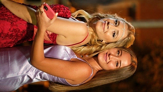 Begüm ile Mert çiftinin kına merasimi düzenlendi