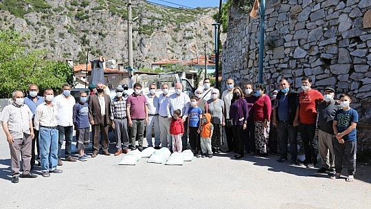 Dünya Çevre Günü'nde 30 ton kireç dağıtıldı