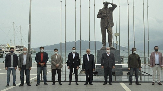 Emekli amirallerin yayınladığı bildiriye Marmarisli odalardan jet tepki geldi