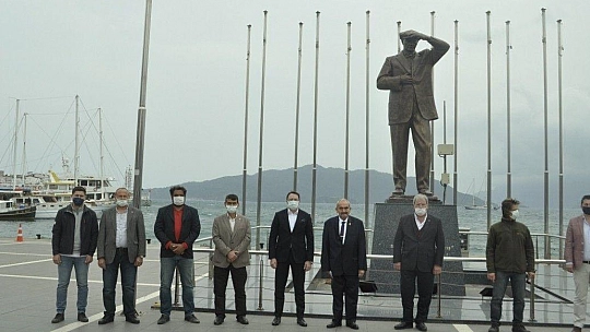 Emekli amirallerin yayınladığı bildiriye Marmarisli odalardan jet tepki geldi