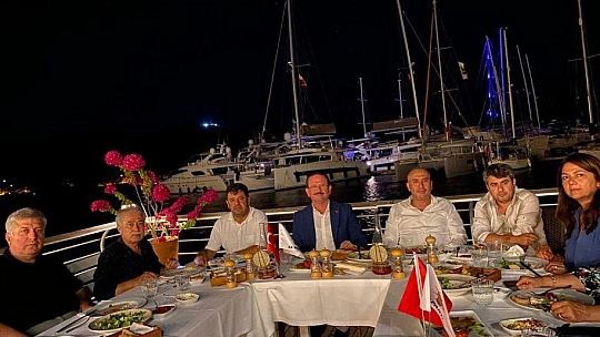 AK PARTİ FETHİYE İLÇE TEŞKİLATI 2. YILINDA BİRLİK BERABERLİK YEMEĞİNDE BULUŞTU