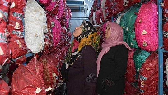 Kadın Çiftçiler İstiridye Mantarını Yerinde İnceledi