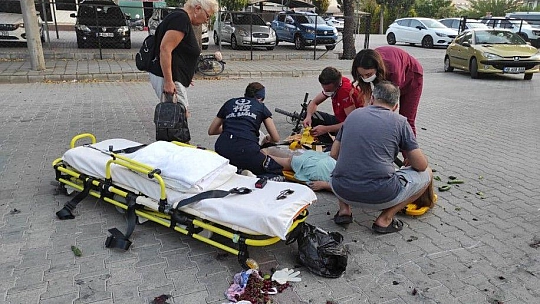 Motosiklet ile bisiklet çarpıştı, 2 yaralı