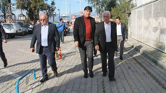 Belediye başkanları halkın içinde