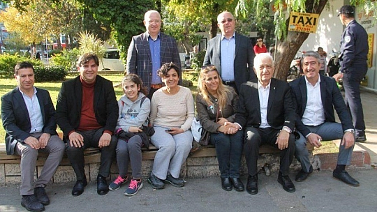 Belediye başkanları halkın içinde