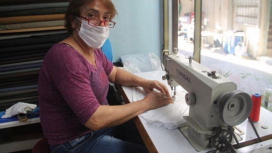 Terzilerden Yoğun Maske Mesaisi