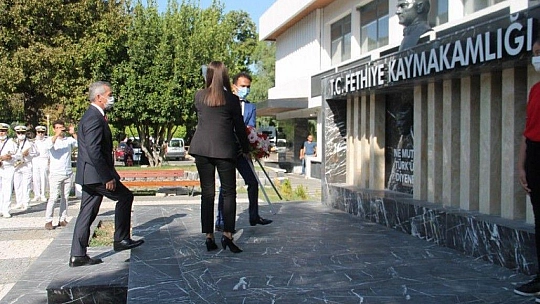 2021-2022 yılı ilköğretim haftası çelenk sunma töreni gerçekleştirildi