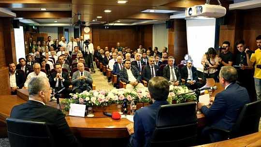 ZİRVE SPOR MORAL YEMEĞİNDE