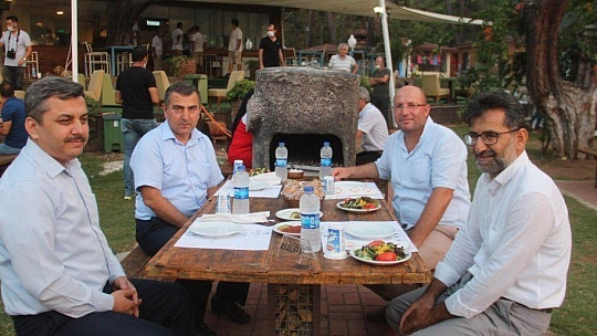 Tanışma ve kaynaşma toplantısına yoğun katılım