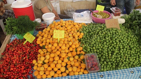 Bayram Ve Kısıtlama Öncesi Pazarlarda Hareketlilik
