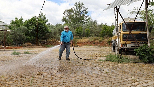 Seydikemer Belediyesi Camilerde Dezenfekte Çalışmalarına Hızla Devam Ediyor