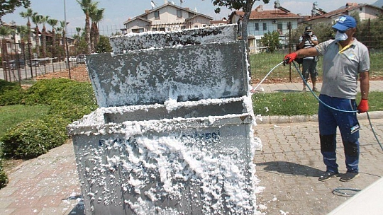 Bayram Bitti, Konteynırlar Dezenfekte Ediliyor