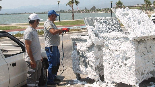 Bayram Bitti, Konteynırlar Dezenfekte Ediliyor