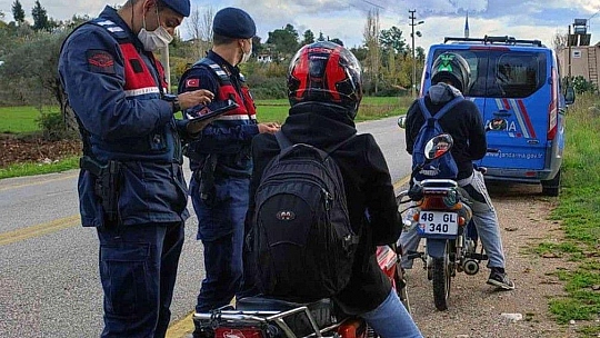 Jandarmadan kask denetimi