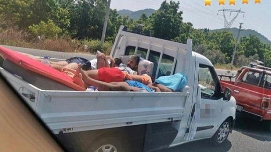 Kalacak yer bulamayınca sahilde konakladılar