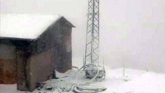 Kavaklıdere'de kar kalınlığı 10 santime ulaştı