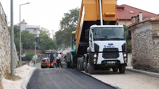Sıcak Asfalt Çalışmaları Devam Ediyor