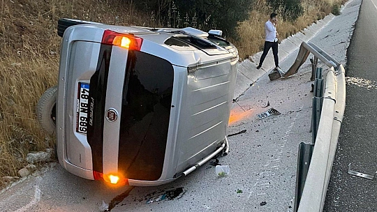 Kontrolden çıkan araç takla attı