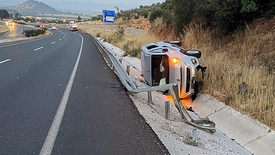 Kontrolden çıkan araç takla attı