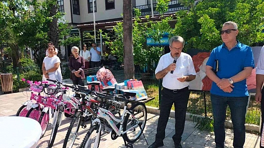 Köyceğiz'de öğrenciler kitap okudu, bisiklet kazandı