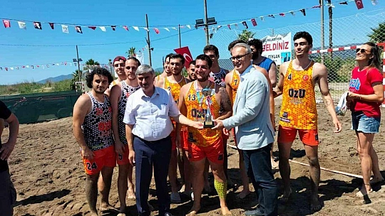 Köyceğiz'de Plaj Hentbolu Şampiyonası sona erdi