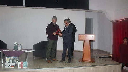 Köyceğiz'de yazar Semih Gümüş öğrencilerle buluştu