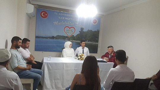 Köyceğiz'de yenilenen nikah salonu hizmete girdi