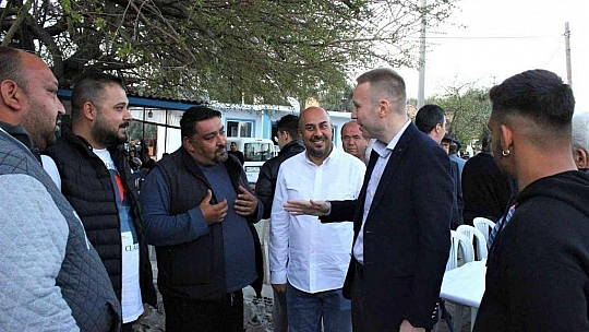 Küçük Dibekdere'de iftar yemeği