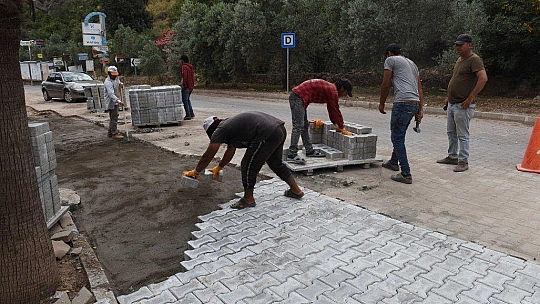 Ölüdeniz'de Yol Tamiratları Başladı